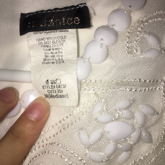 WHITE DRESS - Picture 3 of 3